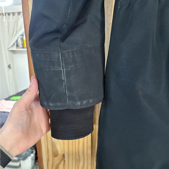 Canada Goose Jacket - Picture 9 of 11